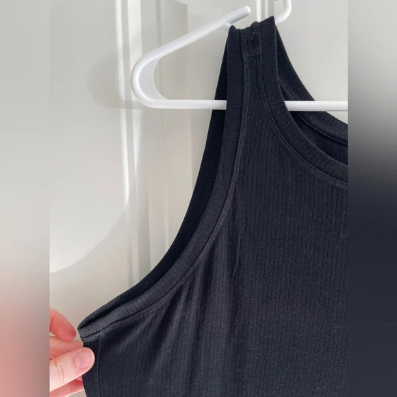 Soma Cool Nights Black Ribbed Tank Top with Rounded Hem Size Medium - Picture 4 of 8